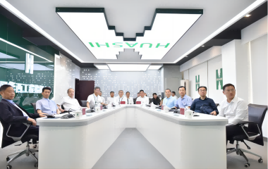 蔣錫培拜會(huì)四川華西集團(tuán)黨委書(shū)記、董事長(zhǎng)楊斌